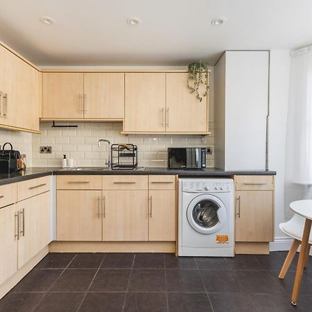 Arte Stays Serviced Houses Stratford - 3 Bedrooms 2 Bathrooms Houses London, Stratford, Maryland, Free Parking, Garden, Weekly Or Monthly Stays - Up To 8 Guests المظهر الخارجي الصورة