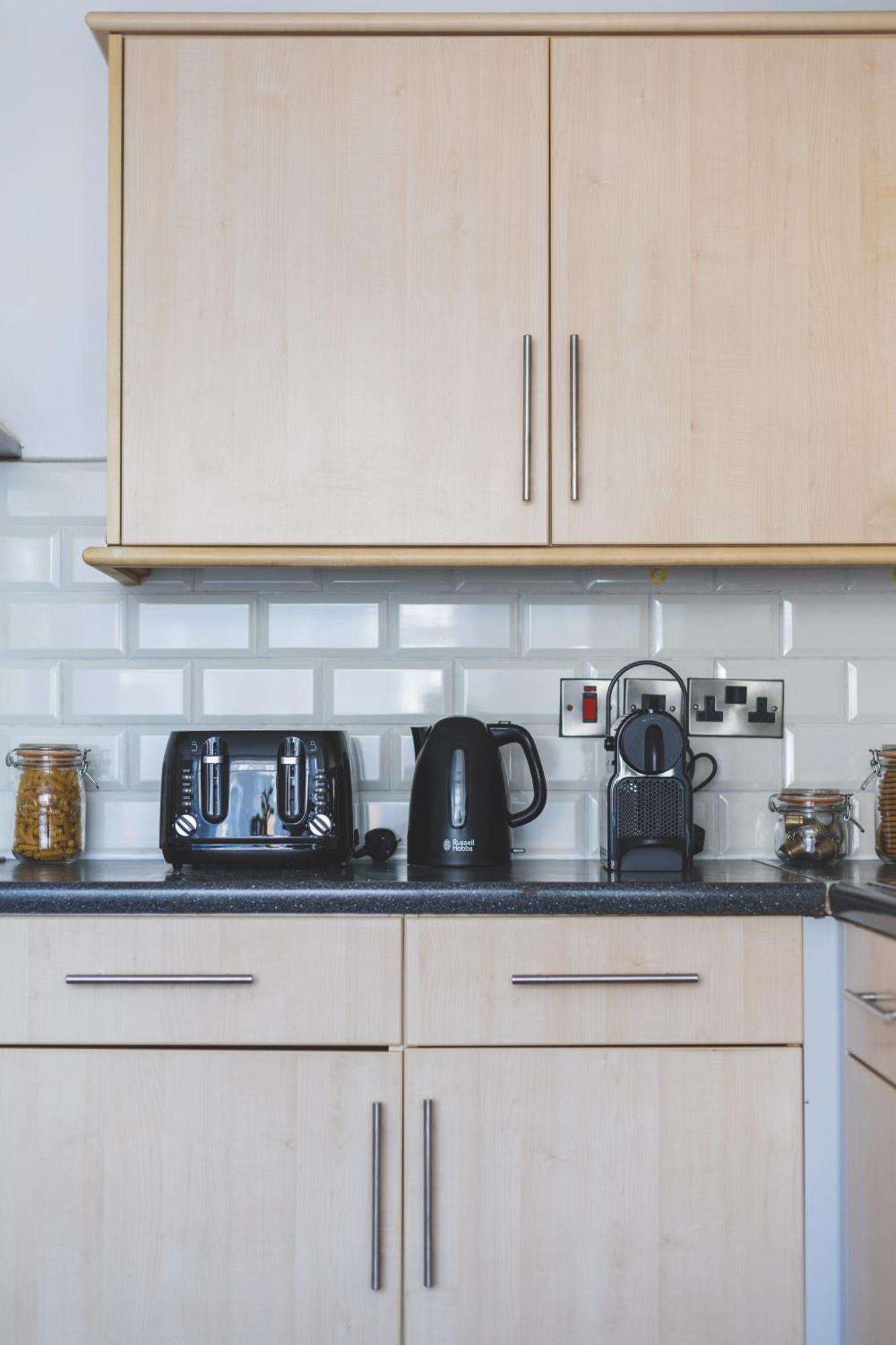 Arte Stays Serviced Houses Stratford - 3 Bedrooms 2 Bathrooms Houses London, Stratford, Maryland, Free Parking, Garden, Weekly Or Monthly Stays - Up To 8 Guests المظهر الخارجي الصورة