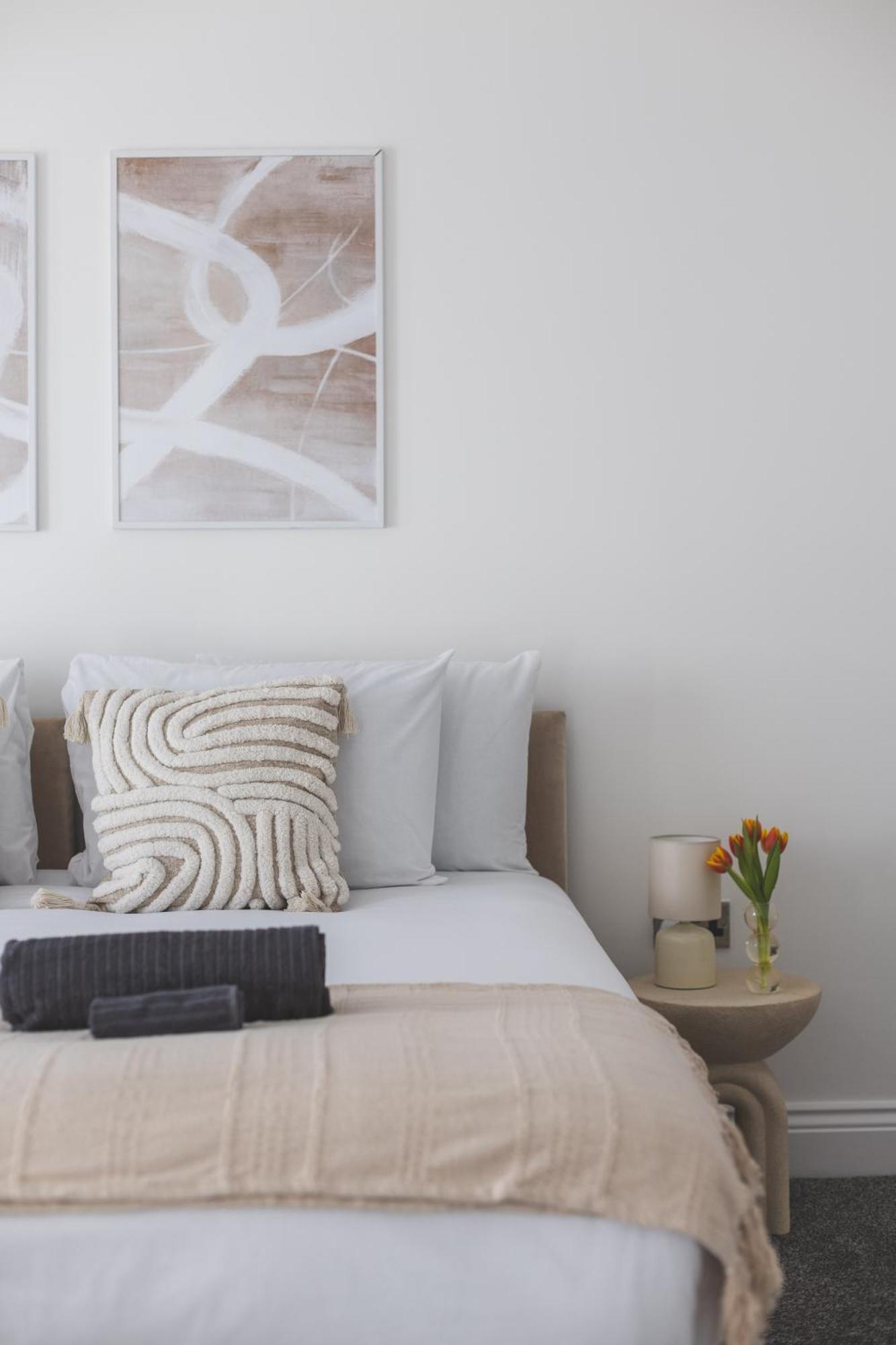 Arte Stays Serviced Houses Stratford - 3 Bedrooms 2 Bathrooms Houses London, Stratford, Maryland, Free Parking, Garden, Weekly Or Monthly Stays - Up To 8 Guests المظهر الخارجي الصورة